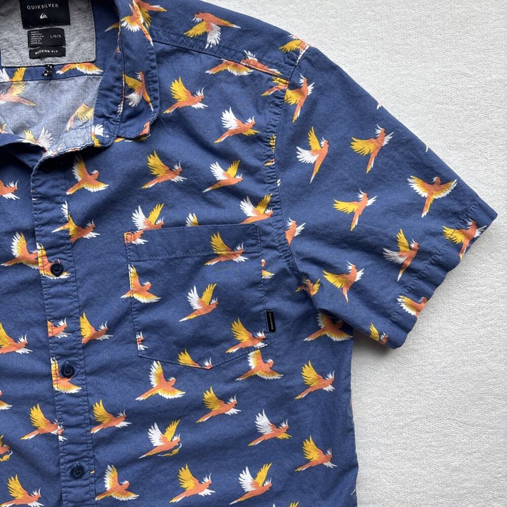 Quiksilver Button Down Shirt Mens Large Blue Tropical Bird Print Modern Fit S/S - Picture 4 of 16